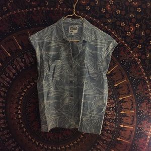 NWOT jeans button up ✨